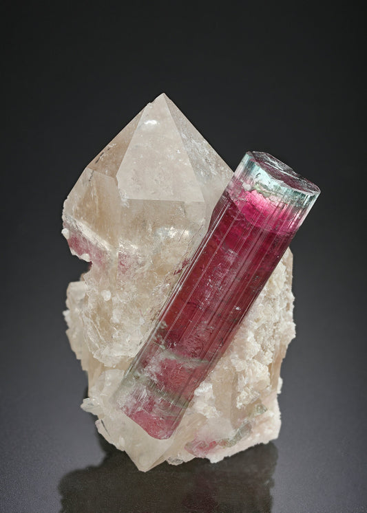 ELBAITE on QUARTZ TOURMALINE group