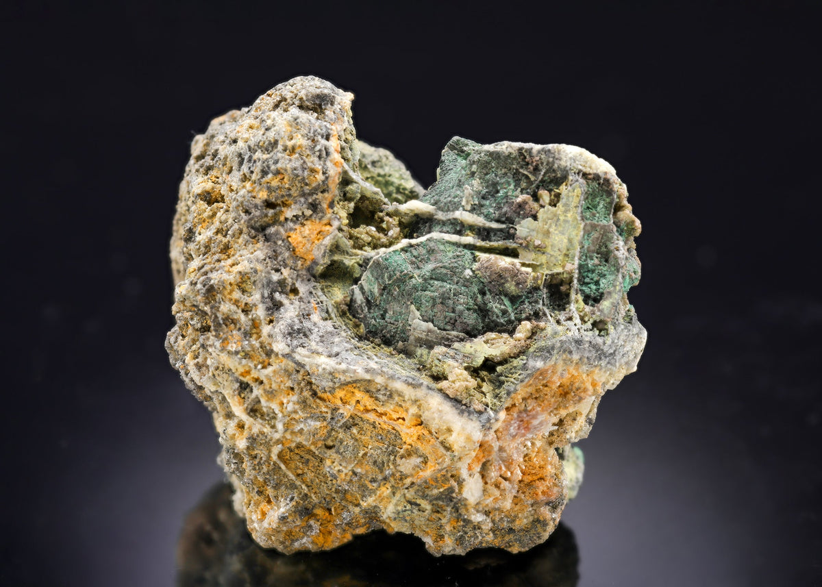 Iodian Bromian CHLORARGYRITE with MALACHITE and CERUSSITE