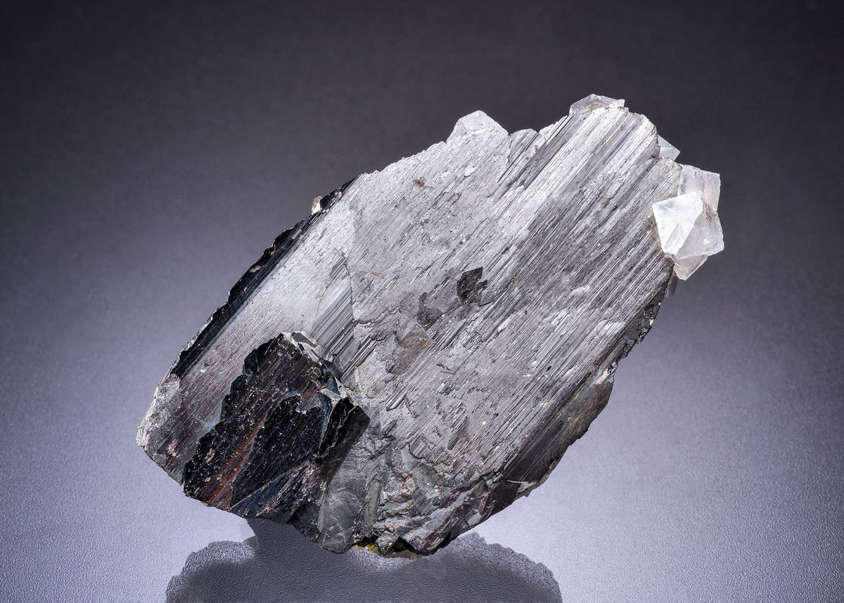 FERBERITE with SCHEELITE, ARSENOPYRITE, FLUORITE and MUSCOVITE