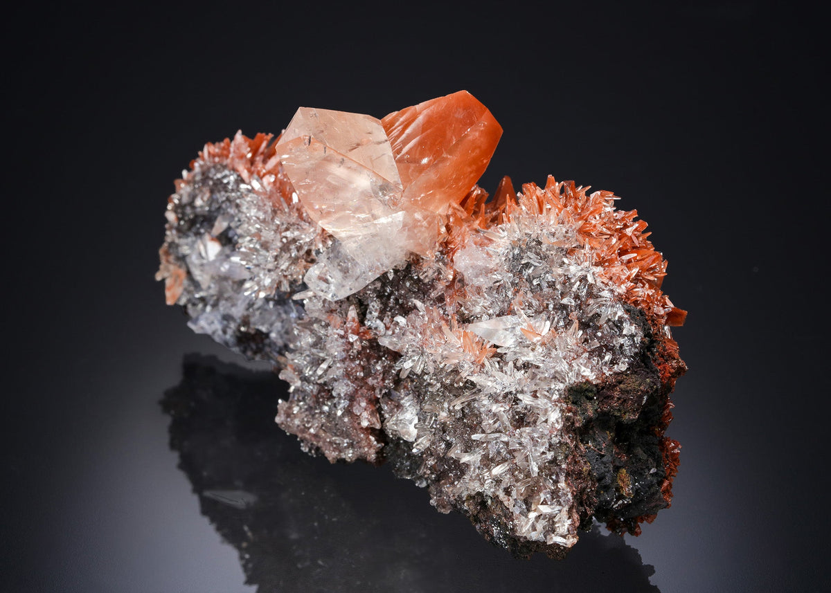 CALCITE 'V'-shaped twin