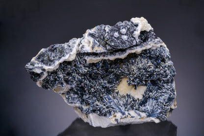 STIBNITE on CALCITE