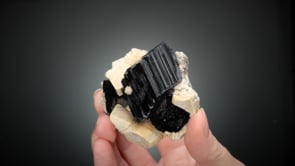 ARFVEDSONITE