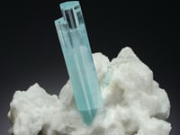 BERYL var. AQUAMARINE   on ALBITE