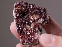 WENDWILSONITE/ROSELITE