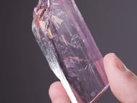 SPODUMENE var. KUNZITE