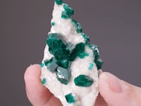 DIOPTASE   on CALCITE