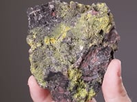 TSUMCORITE with DUFTITE and WULFENITE