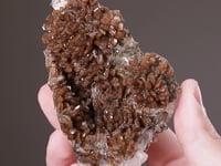CHILDRENITE   on QUARTZ