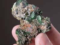 SZENICSITE   with Cuprian POWELLITE