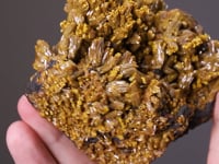 PYROMORPHITE   on BARYTE