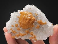 CALCITE   on QUARTZ