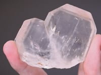 QUARTZ   Japan-Law Twin