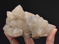 FLUORITE on QUARTZ
