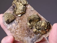 CHALCOPYRITE   on SIDERITE