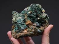 SZENICSITE   with Cuprian POWELLITE