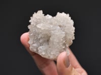 SMITHSONITE   on DESCLOIZITE
