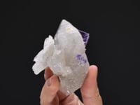 FLUORITE   on QUARTZ