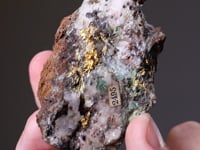 NATIVE GOLD on QUARTZ