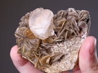 FLUORITE and QUARTZ on MUSCOVITE
