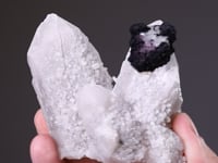 FLUORITE   on QUARTZ